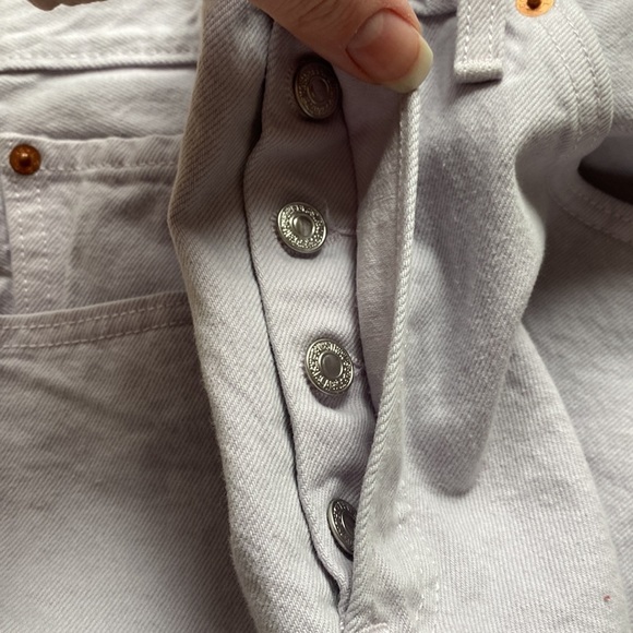 Levi’s 501 Shorts High Rise Cutoffs Denim 100% Cotton Washed Lilac Size 32 - Picture 13 of 15